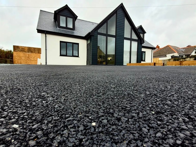 Thomas Driveways and Landscaping