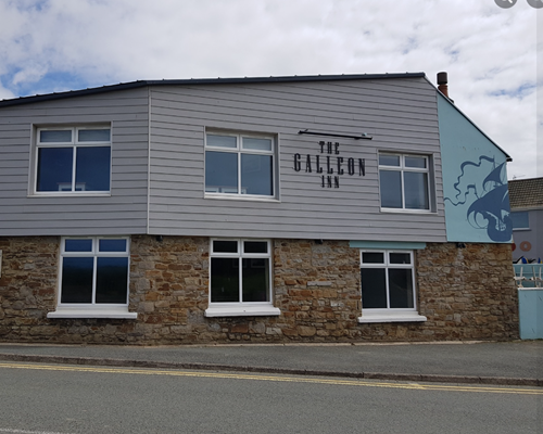 Live music by the beach at The Galleon Inn