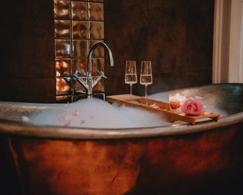Springtime Blossoms at Crug Glâs: Exclusive Seasonal Offers