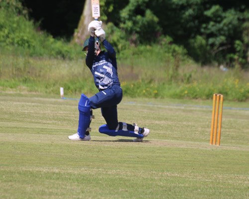 Hook take full advantage of weakened Johnston