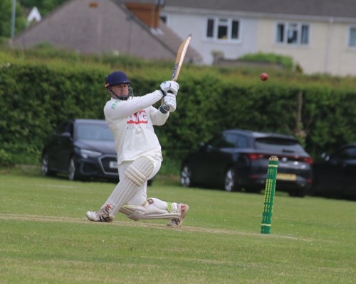 Herbie win battle at top of second division