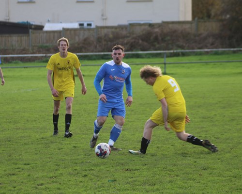 Match Report & Photos: Monkton Swifts 2nds 6-1 Carew 2nds