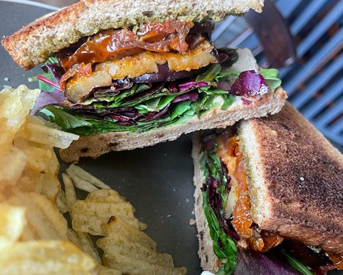 Discover The Galleon Inn: A Family-Run Beachfront Pub in Broad Haven
